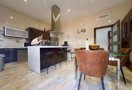 Sale - Detached Villa -
Pilar de la Horadada - Torre de la Horadada
