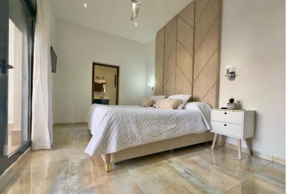 Sale - Detached Villa -
Pilar de la Horadada - Torre de la Horadada