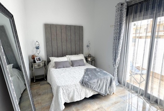 Sale - Detached Villa -
Pilar de la Horadada - Torre de la Horadada