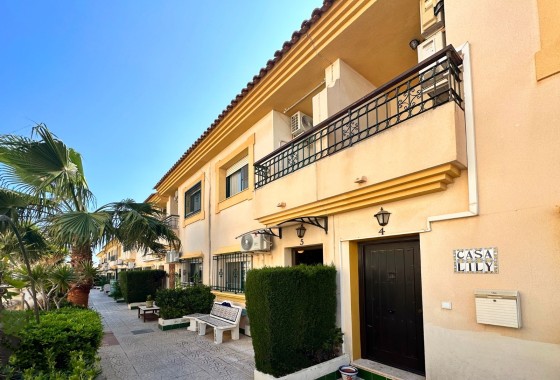 Herverkoop - Stadswoning -
Orihuela Costa - Costa Blanca