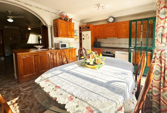Herverkoop - Stadswoning -
Orihuela Costa - Costa Blanca