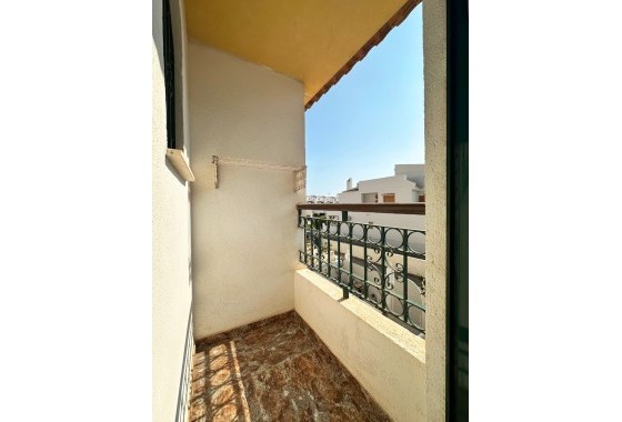 Herverkoop - Stadswoning -
Orihuela Costa - Costa Blanca