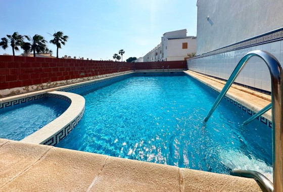 Herverkoop - Stadswoning -
Orihuela Costa - Costa Blanca