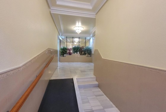 Resale - Wohnung / Appartement -
Torrevieja - Playa del Cura