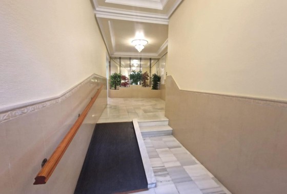 Resale - Wohnung / Appartement -
Torrevieja - Playa del Cura