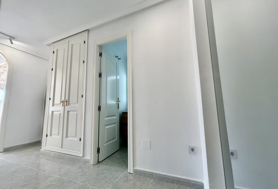 Herverkoop - Appartement / Flat -
Campoamor - Costa Blanca