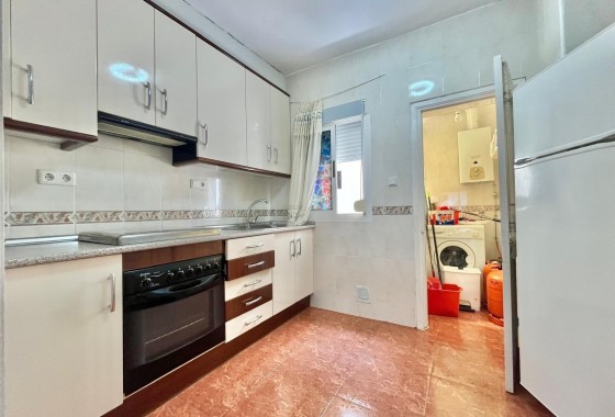 Venta - Apartamento / Piso -
Torrevieja - Estacion de autobuses