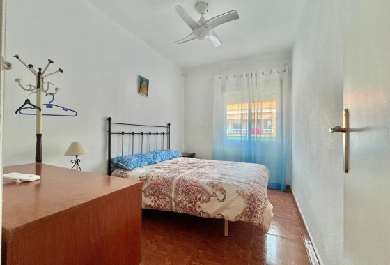 Venta - Apartamento / Piso -
Torrevieja - Estacion de autobuses