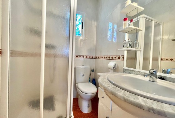 Venta - Apartamento / Piso -
Torrevieja - Estacion de autobuses