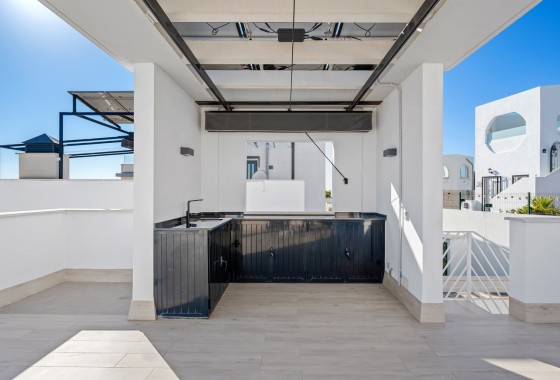 Revente - Villa Individuelle -
San Miguel de Salinas - Inland