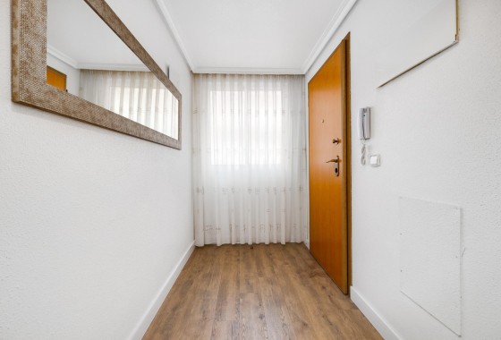 Herverkoop - Appartement / Flat -
Torrevieja - Center