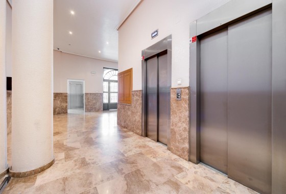 Herverkoop - Appartement / Flat -
Torrevieja - Center