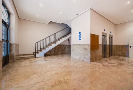 Herverkoop - Appartement / Flat -
Torrevieja - Center