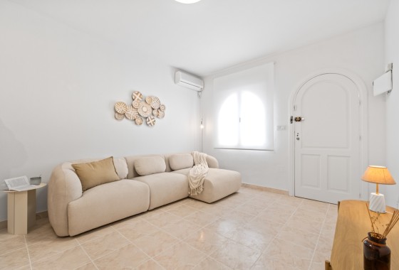 Venta - Casa de pueblo -
Playa Flamenca - Costa Blanca