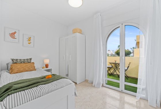 Venta - Casa de pueblo -
Playa Flamenca - Costa Blanca