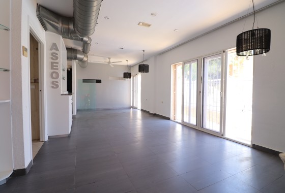 Resale - Kommerziell -
Ciudad Quesada - Rojales - La Marquesa