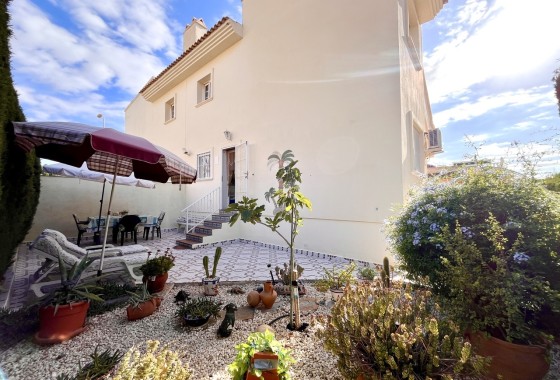 Sprzedaż - Apartament / Mieszkanie -
Playa Flamenca - Costa Blanca