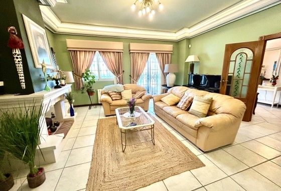 Revente - Villa Individuelle -
La Mata - Costa Blanca