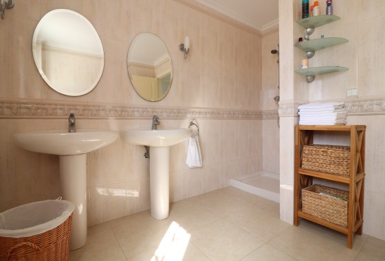 Sale - Detached Villa -
Algorfa - Lomas de La Juliana