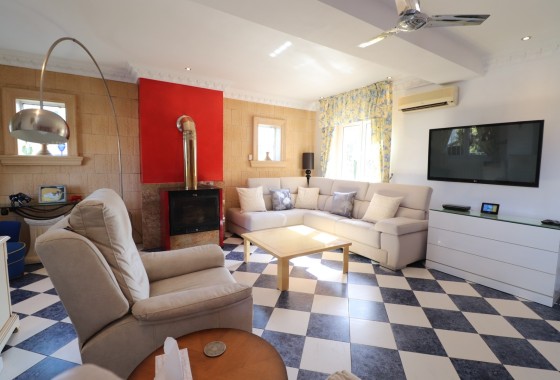 Resale - Freistehende Villa -
Algorfa - Lomas de La Juliana