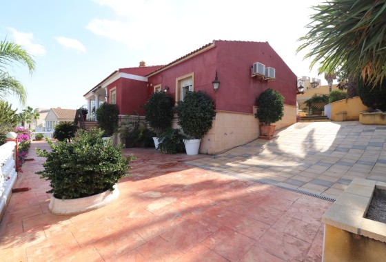 Resale - Freistehende Villa -
Algorfa - Lomas de La Juliana