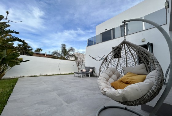 Herverkoop - Vrijstaande Villa -
Los Balcones - Los Altos del Edén - Costa Blanca