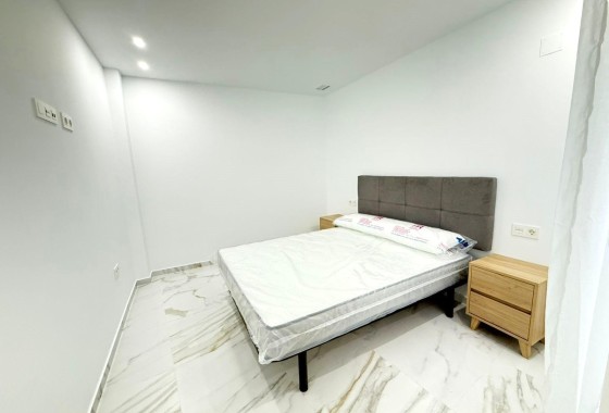 Sprzedaż - Apartament / Mieszkanie -
Torrevieja - Parque de las Naciones