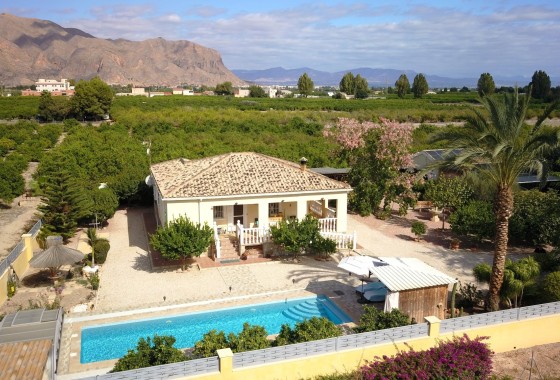 Herverkoop - Finca Landelijk pand -
Orihuela - La Campaneta