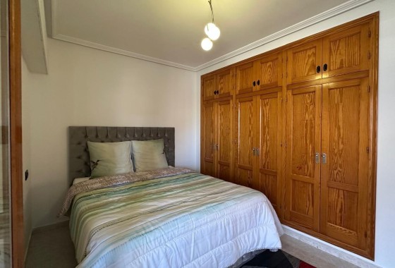 Venta - Apartamento / Piso -
Torrevieja - Center