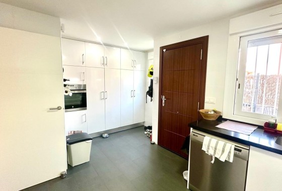 Herverkoop - Stadswoning -
Torrevieja - Aguas Nuevas