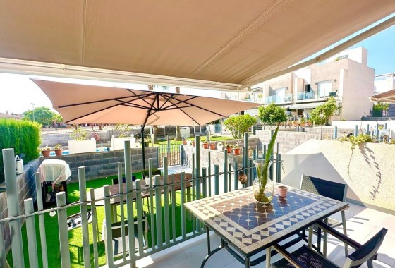 Herverkoop - Stadswoning -
Torrevieja - Aguas Nuevas