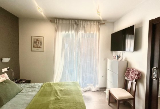 Herverkoop - Stadswoning -
Torrevieja - Aguas Nuevas