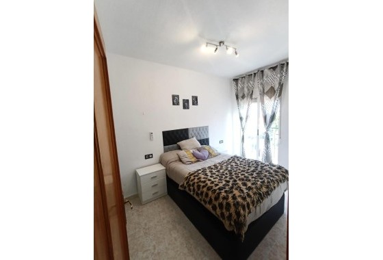Sale - Town house -
Torrevieja - Torretas