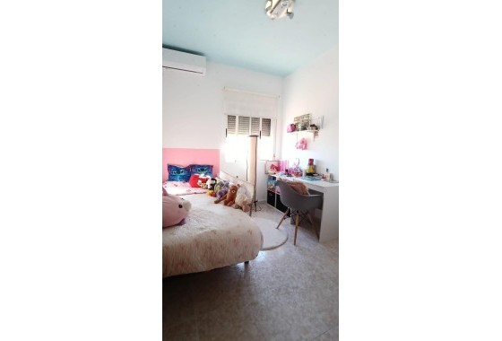 Sale - Town house -
Torrevieja - Torretas