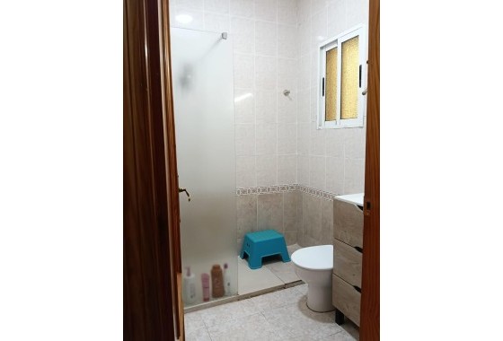 Sale - Town house -
Torrevieja - Torretas