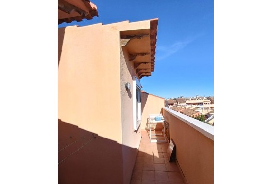 Sale - Town house -
Torrevieja - Torretas