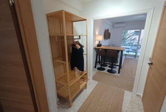 Sprzedaż - Apartament / Mieszkanie -
Guardamar del Segura - Urbanizaciones