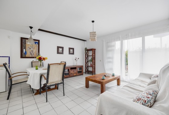 Herverkoop - Appartement / Flat -
Orihuela Costa