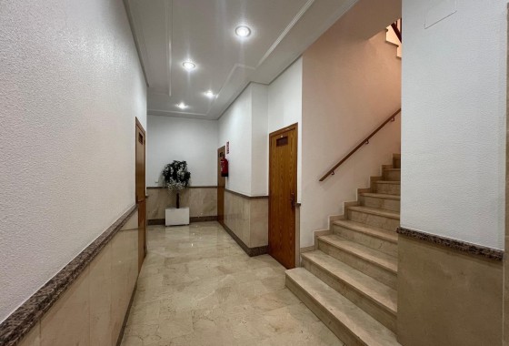 Revente - Appartement -
Torrevieja - Center