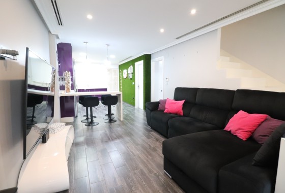 Resale - Stadthaus -
Redovan - Redovan - Town