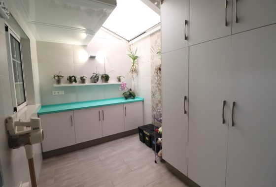 Resale - Stadthaus -
Redovan - Redovan - Town