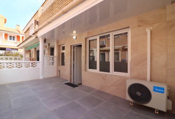 Venta - Apartamento / Piso -
Torrevieja - Torre La Mata