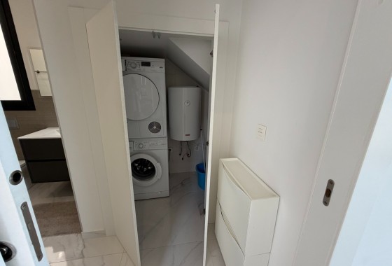 Venta - Chalet Independiente -
Ciudad Quesada - Rojales - La Laguna