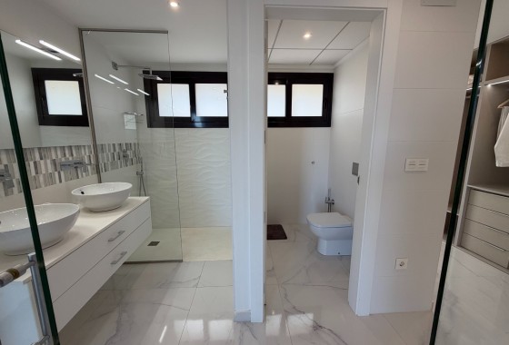 Venta - Chalet Independiente -
Ciudad Quesada - Rojales - La Laguna