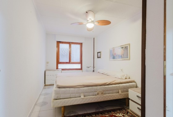 Herverkoop - Appartement / Flat -
Torrevieja - Playa del Acequión