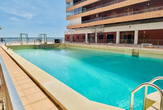 Herverkoop - Appartement / Flat -
Torrevieja - Playa del Acequión