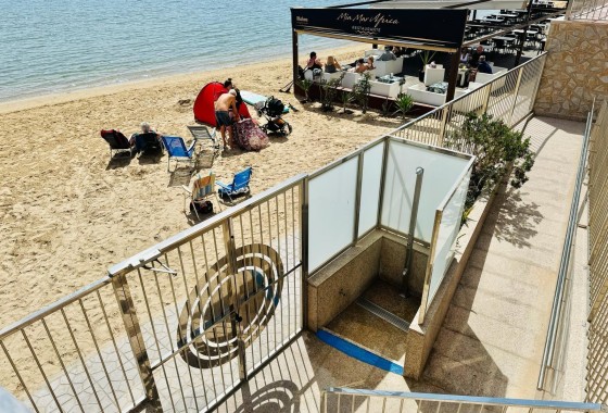 Herverkoop - Appartement / Flat -
Torrevieja - Playa del Acequión