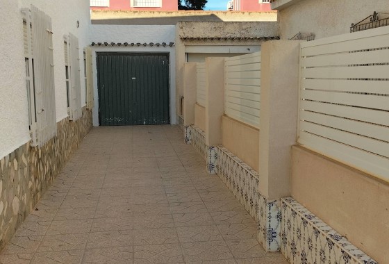 Sale - Town house -
Pilar de la Horadada - Torre de la Horadada