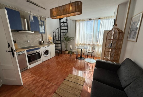 Resale - Wohnung / Appartement -
Torrevieja - Los altos