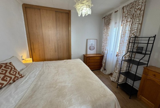 Resale - Wohnung / Appartement -
Torrevieja - Los altos